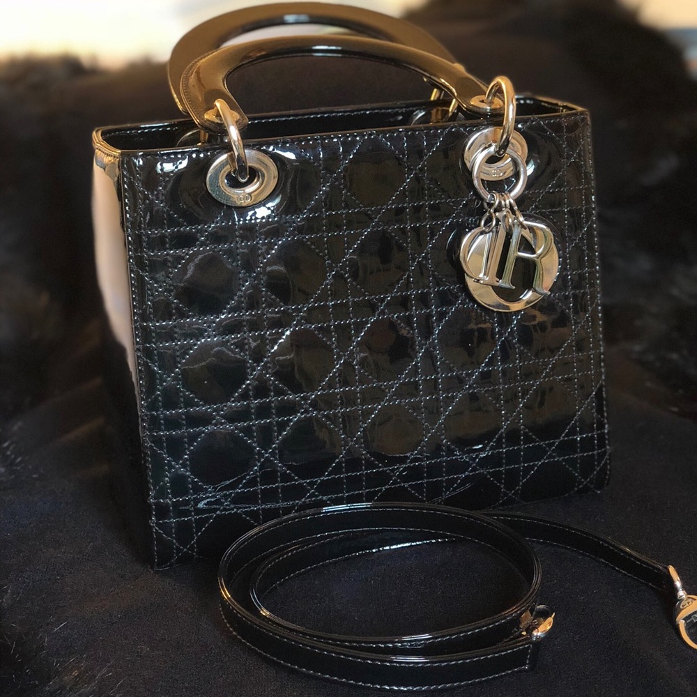 Lady Dior black patent leather/ medium